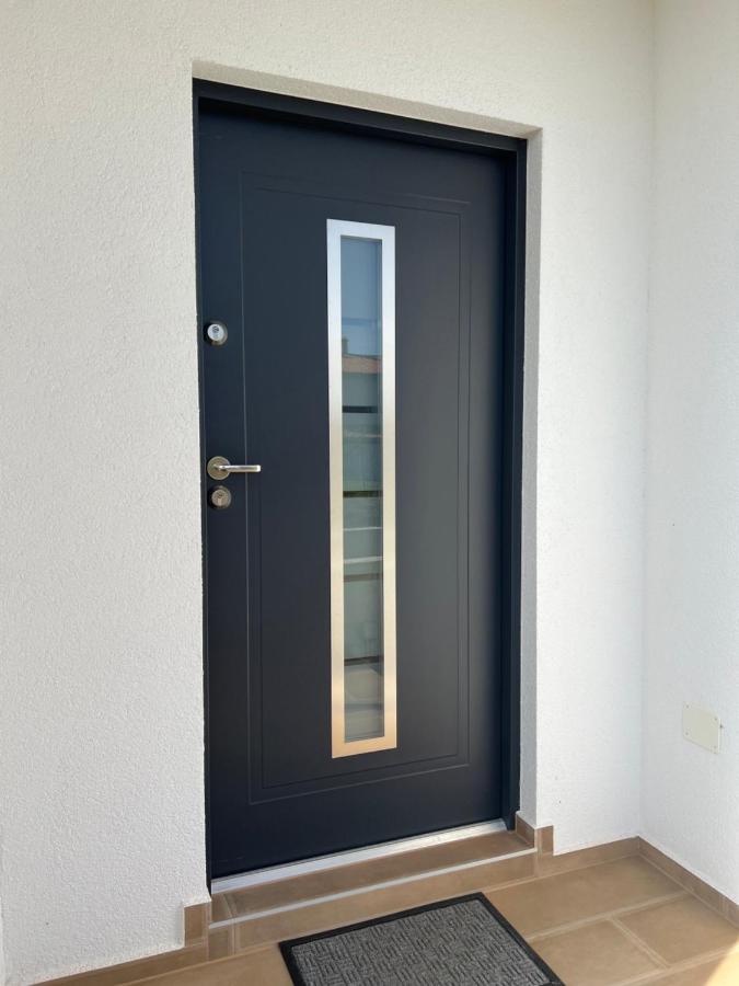 Modern Home Ula Brtonigla Exterior photo