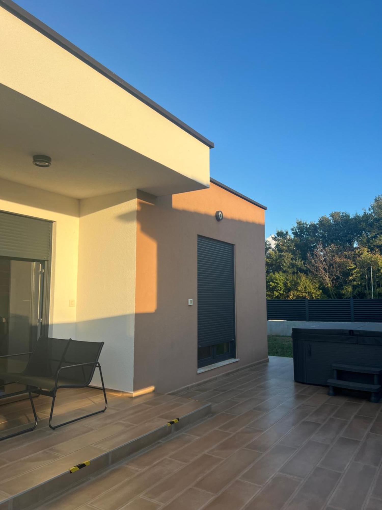 Modern Home Ula Brtonigla Exterior photo